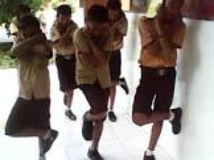 TIPS MENGHADAPI SISWA 